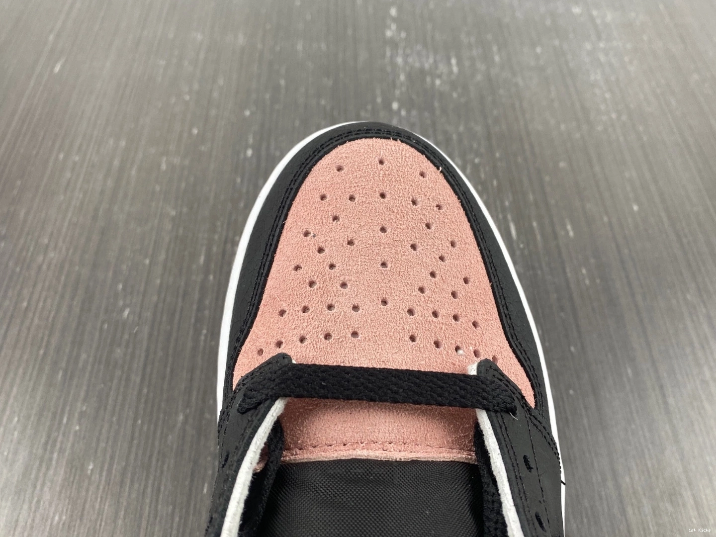 OG Bleached Low - Coral 1 CZ0790-061 Jordan 0107